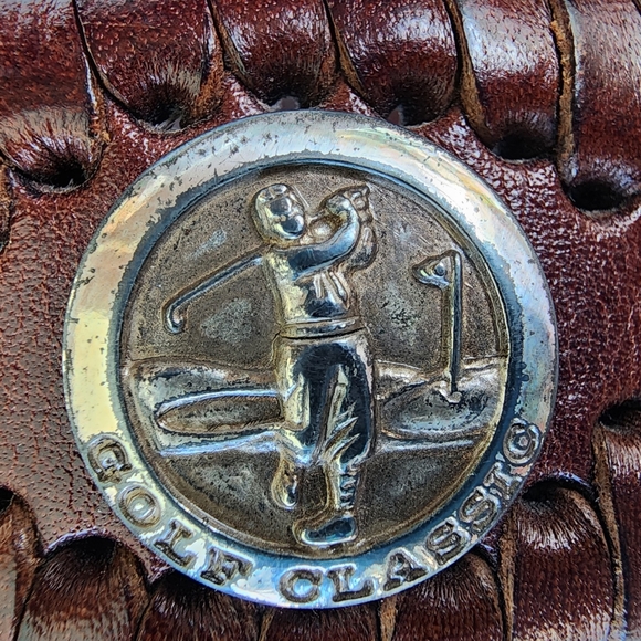 BRIGHTON MEN'S CORDOVAN LEATHER BELT,size 32 with 7 silver Golf studs - Picture 2 of 4